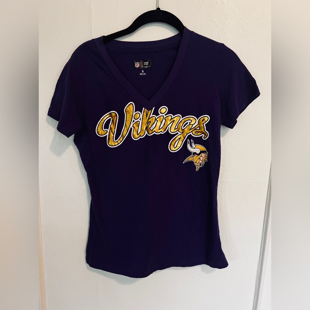 Vikings Tee with Metallic Lettering